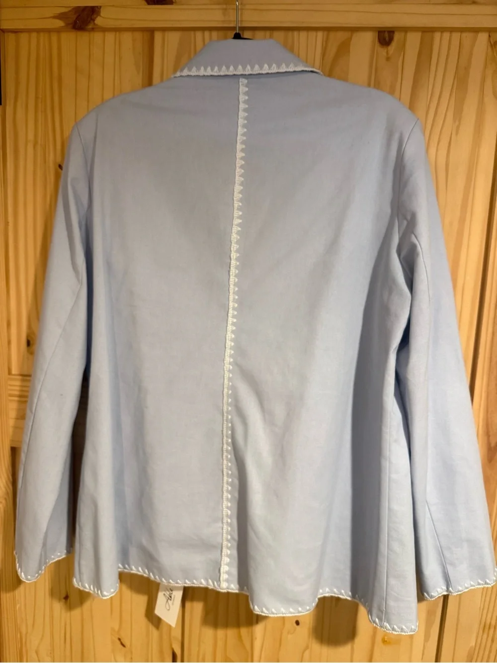 Able light blue